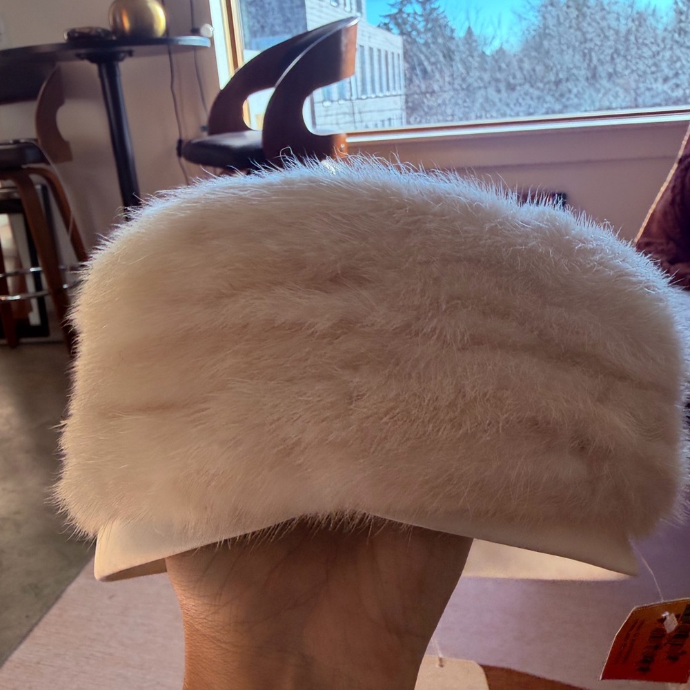Vintage Mink Fur Pill Hat - Picture 2 of 7